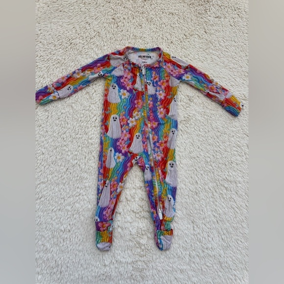 Girls Velveteen by Bunny Knots fall pajamas - Picture 2 of 6